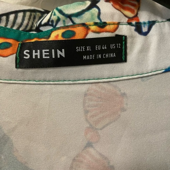 Multicolor Patterned Button up shirt - Picture 2 of 5